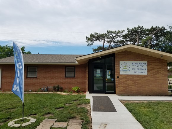 Photo of the Pine Ridge Family Health Center in Topeka, Kansas